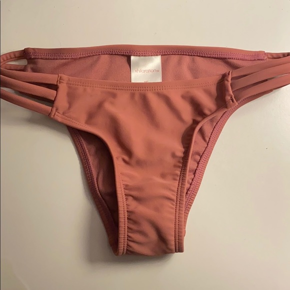NWOT (Has liner) bathing suit bottoms - Picture 1 of 2